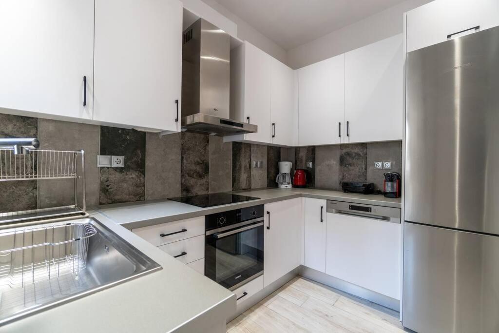 Serenita City Center Apartment Corfu  Экстерьер фото